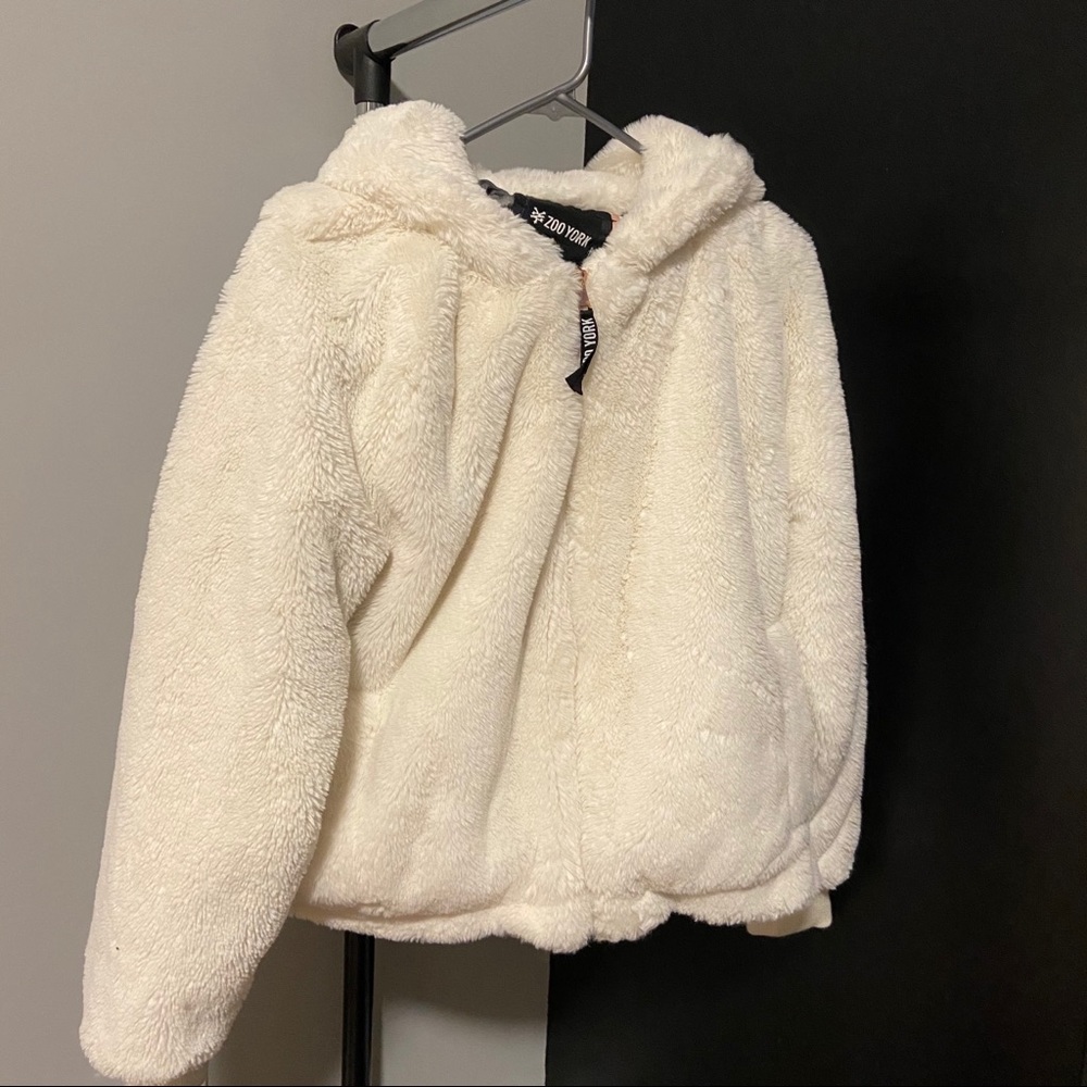 ZOO YORK FLUFFY COAT